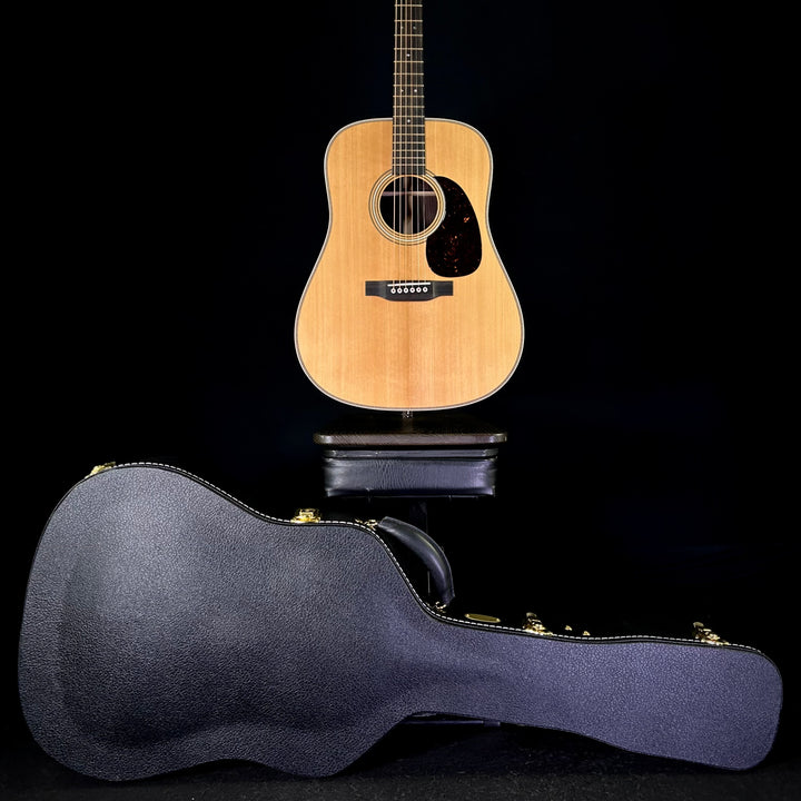 Martin D-28 Modern Deluxe