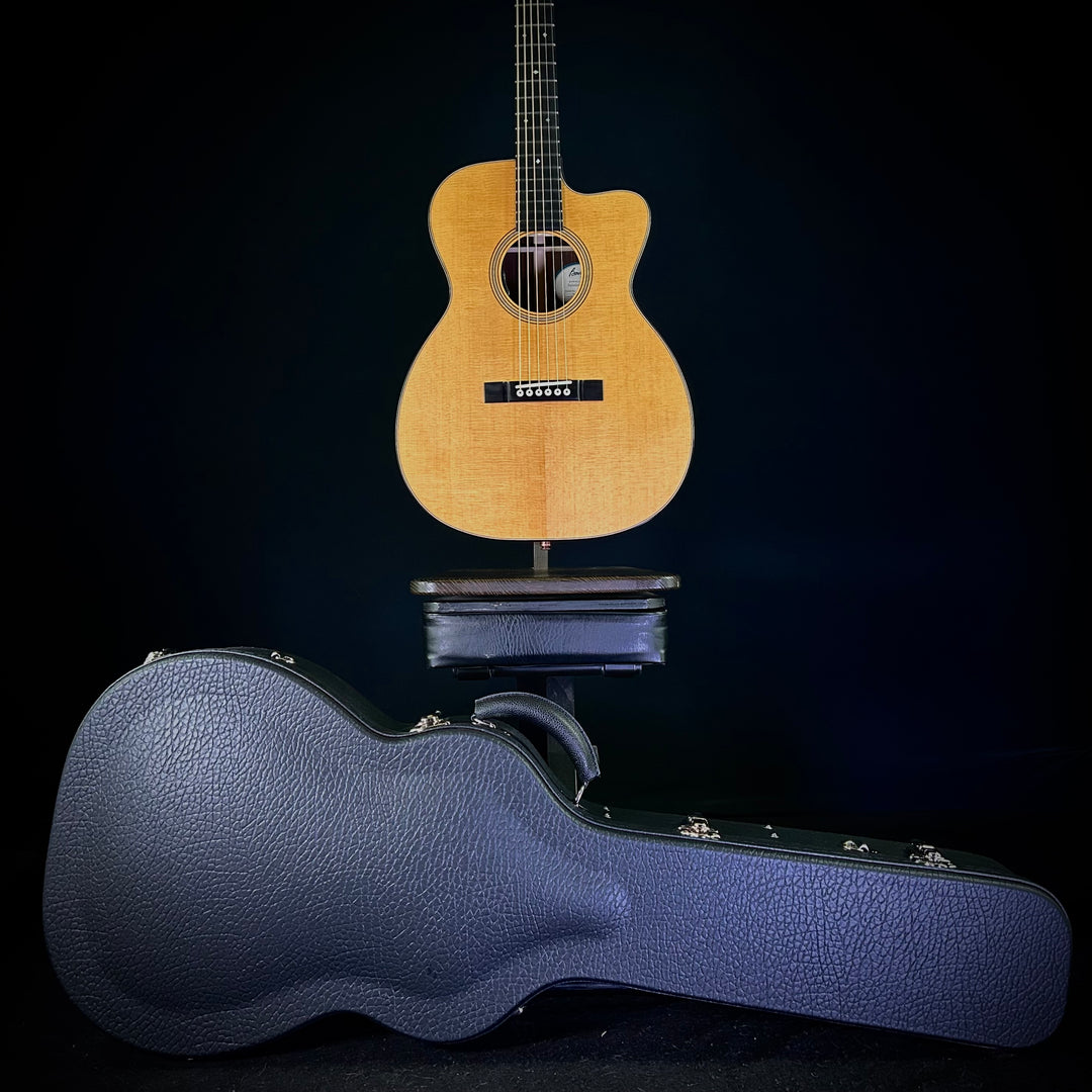 Bourgeois Downeast Series - Soloist OMCE