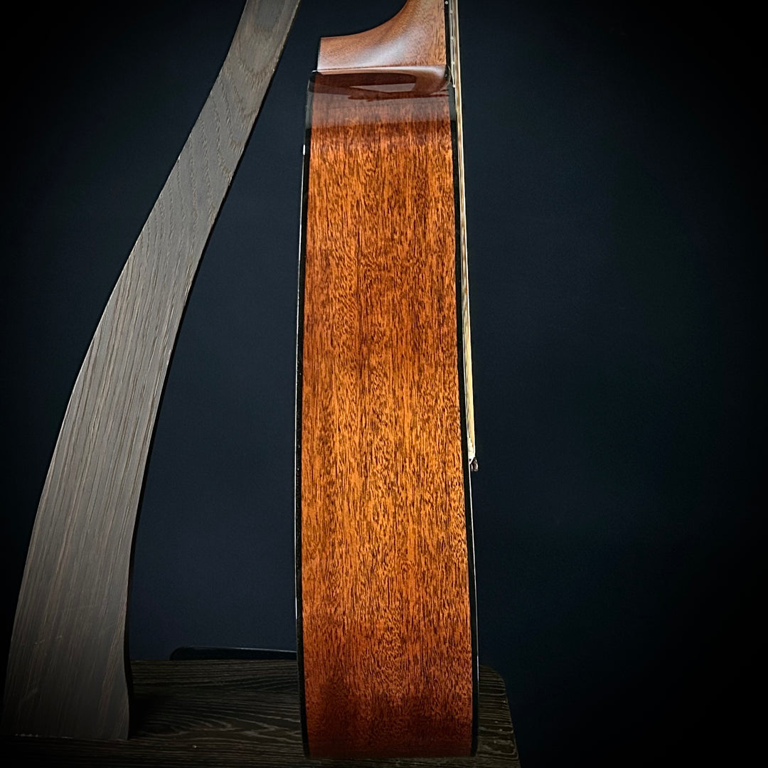 Martin D-18