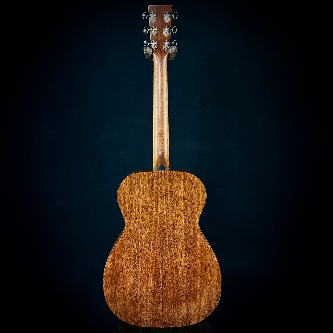 Martin 00-18