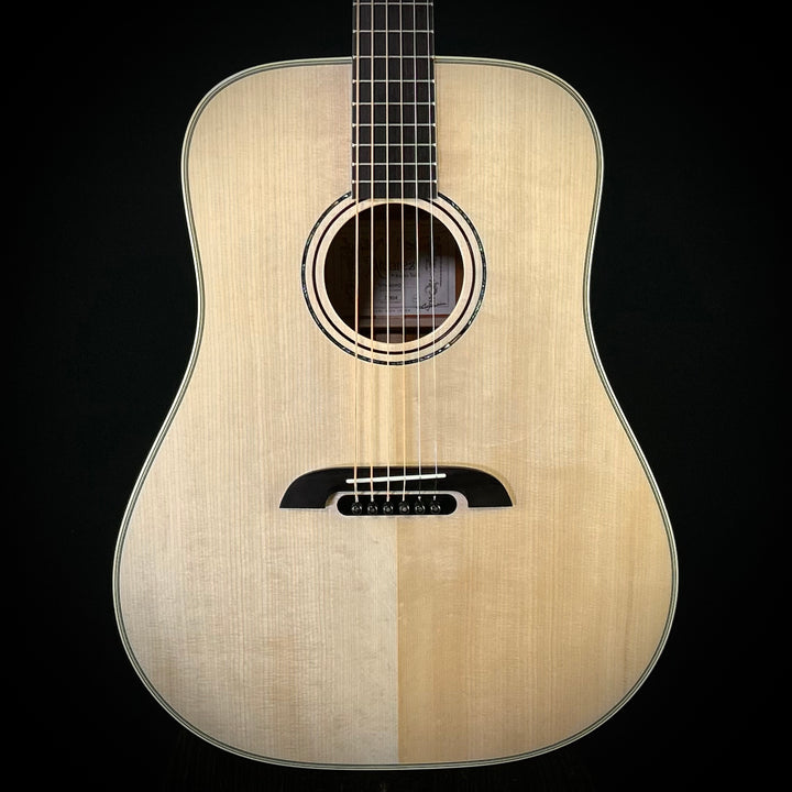 Alvarez DYM60HD - Honduran Mahogany