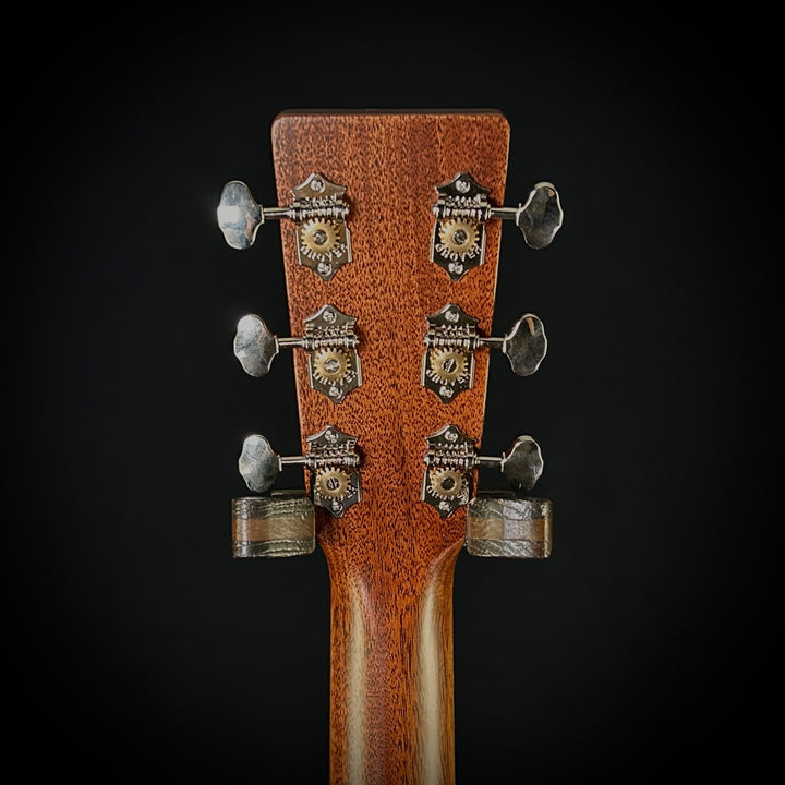 Martin 000-18