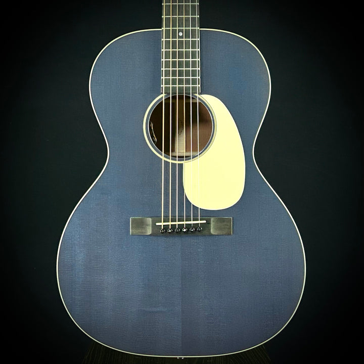 Martin 00L-16E - Blue Denim