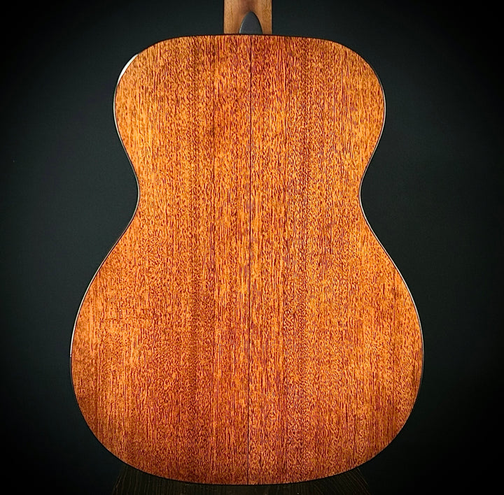 Martin 000-18 - New for 2025