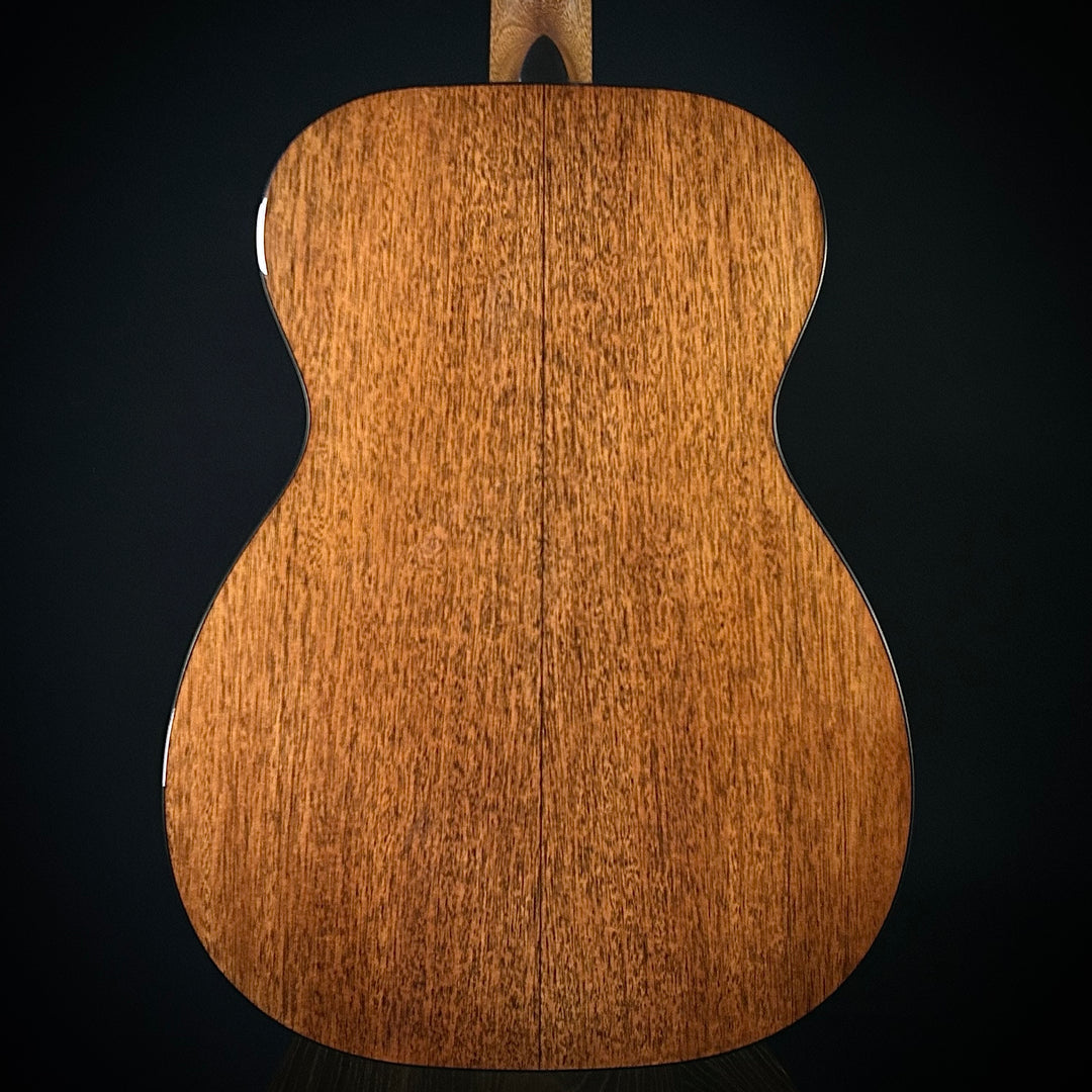 Martin 00-18