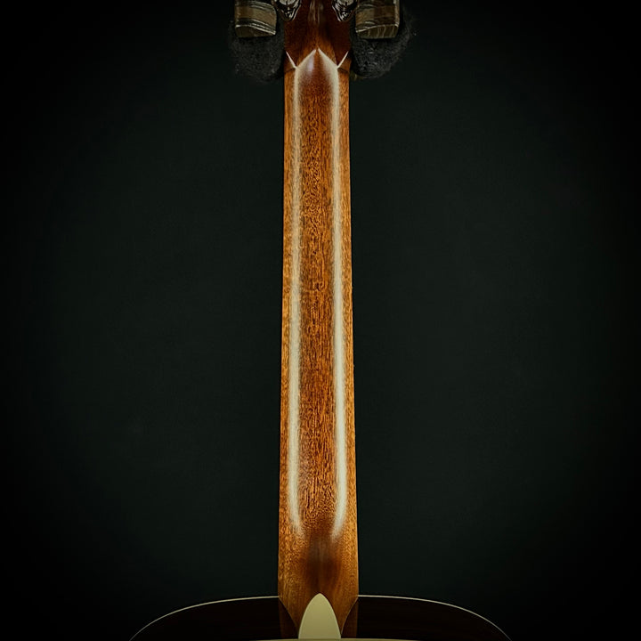 Martin D-28 - Billy Strings