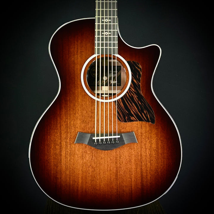 Taylor MV Custom Baritone - Grand Auditorium