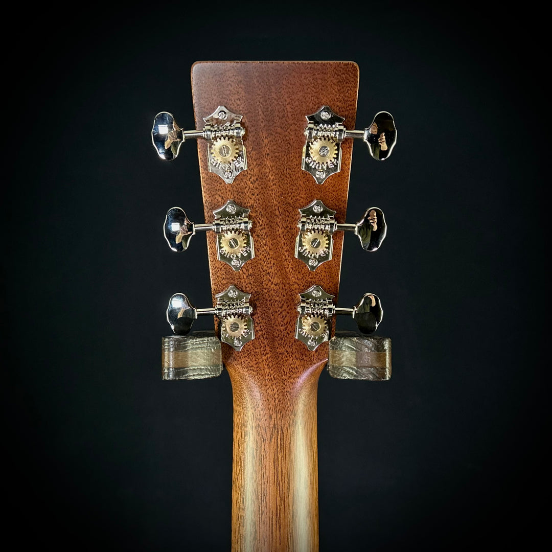 Martin 00-18
