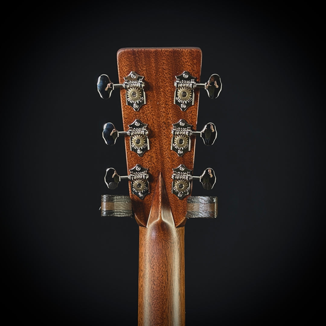 Martin M-28