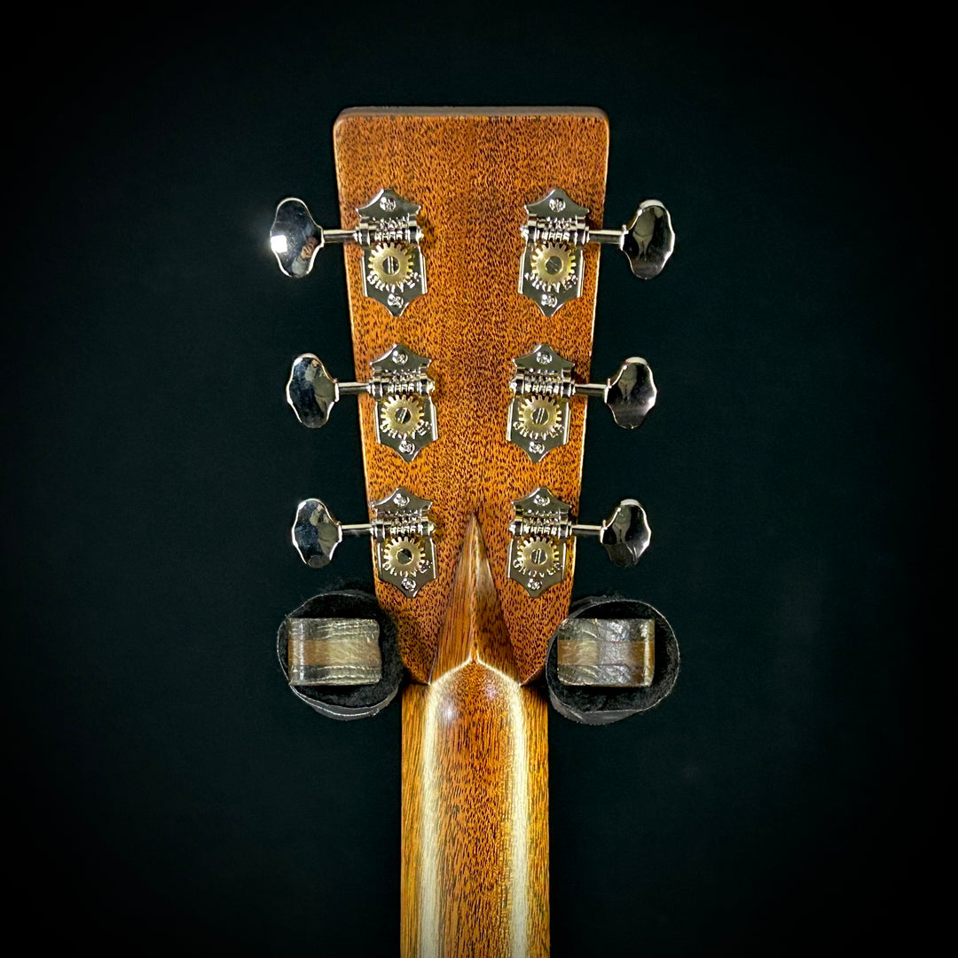 Martin 000-28