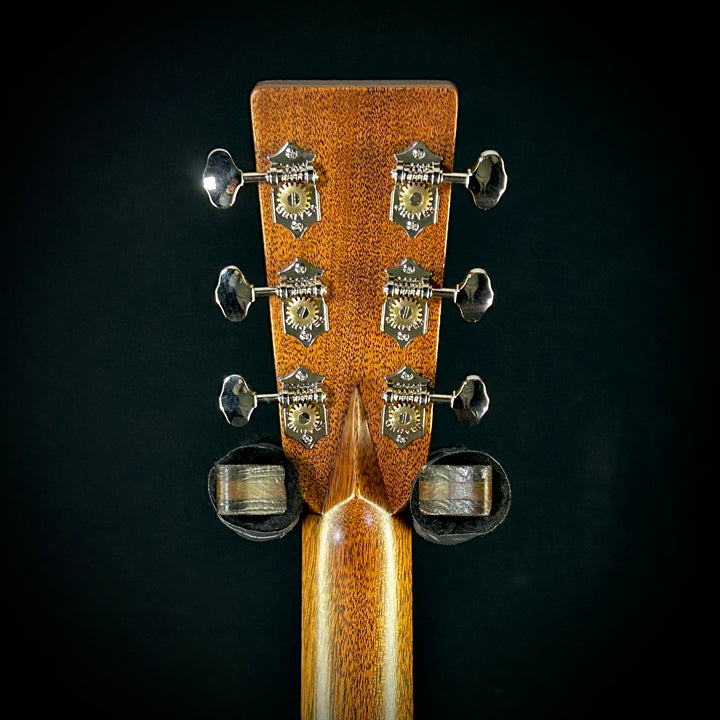 Martin 000-28