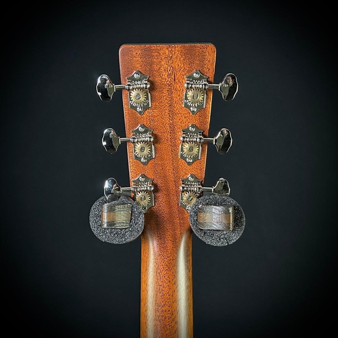Martin 000-18