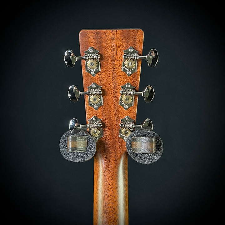 Martin 000-18