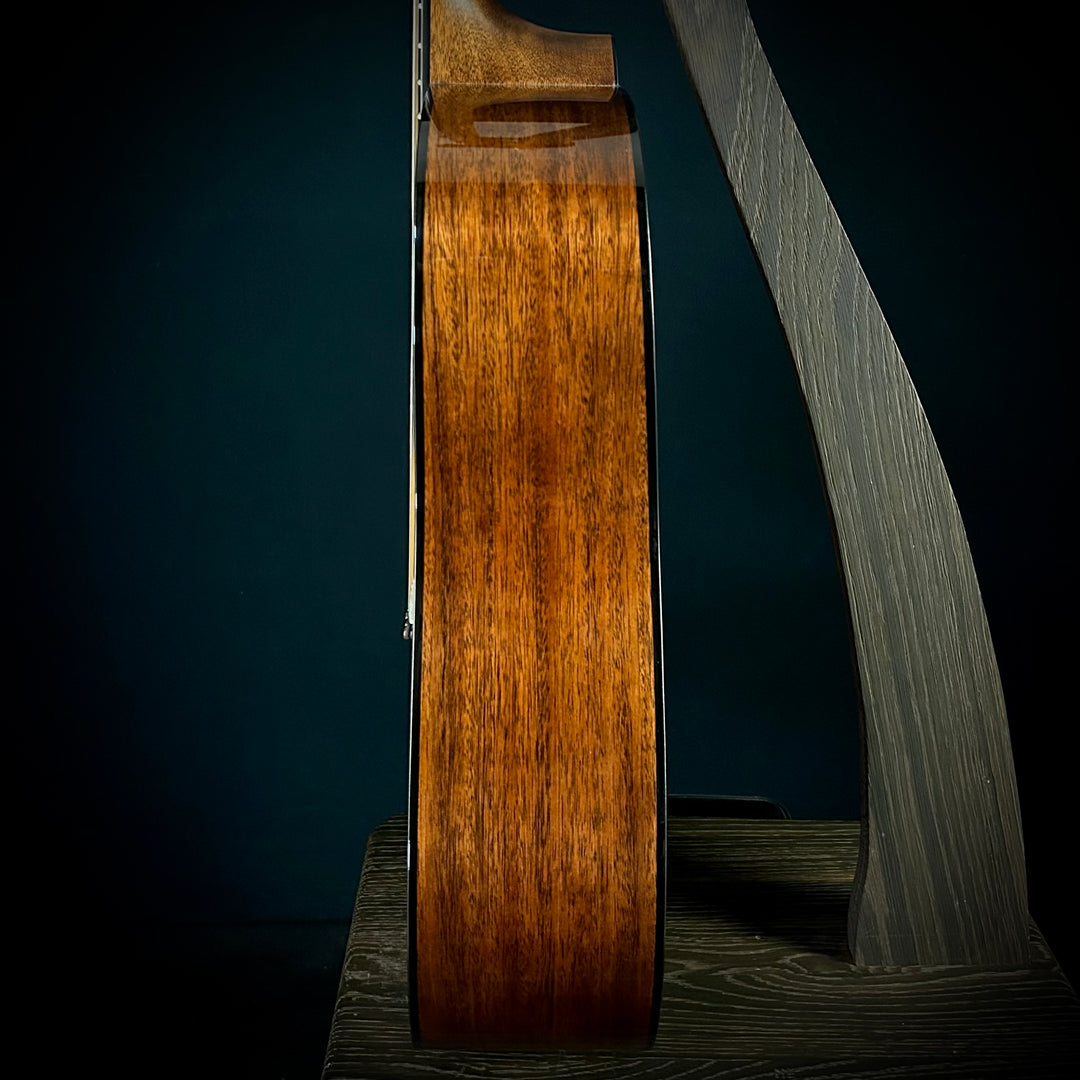 Martin D-18