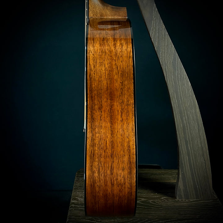 Martin D-18