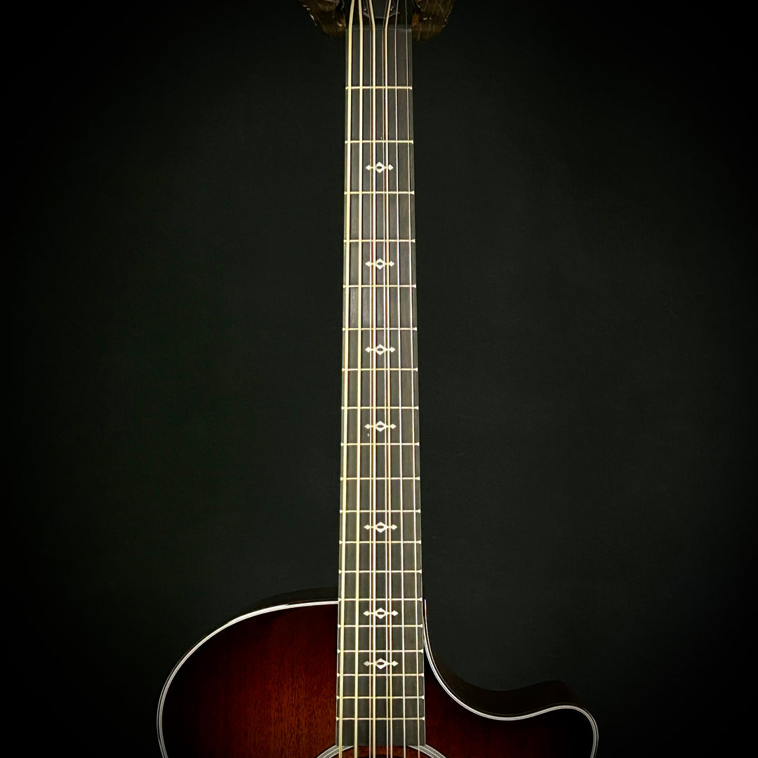 Taylor MV Custom Baritone-8 - Grand Auditorium