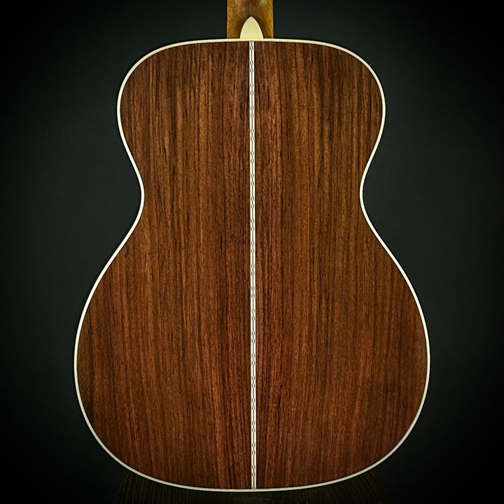 Martin OM-28 - Ambertone