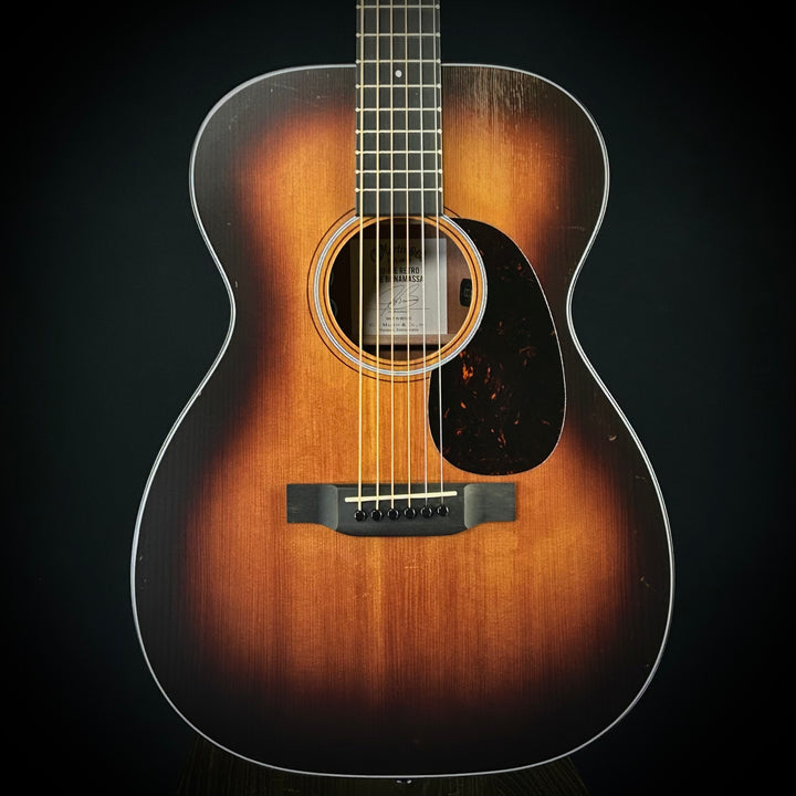 Martin 00-10E Retro - Joe Bonamassa