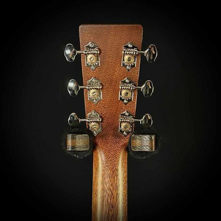 Martin 00-18