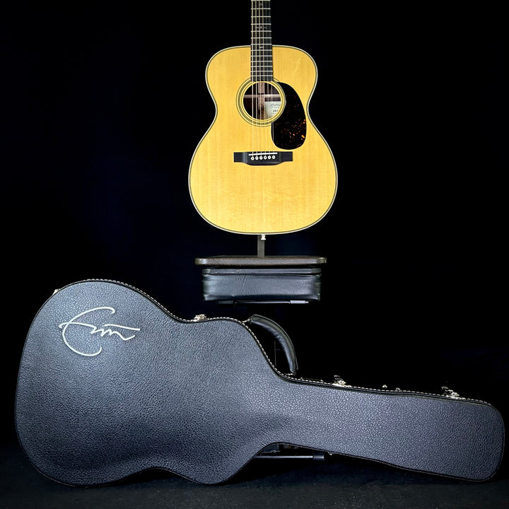 Martin 000-EC 30th Anniversary LTD