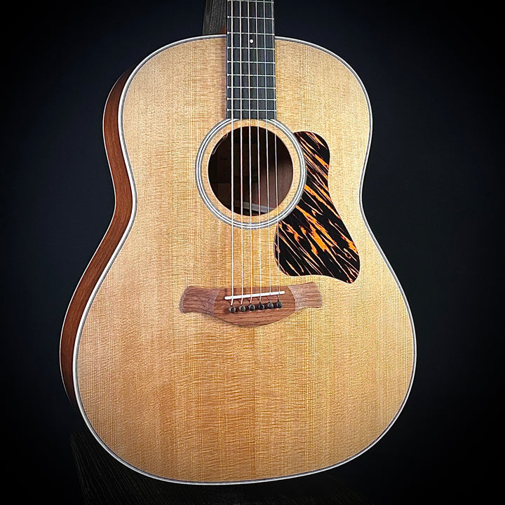 Taylor Gold Label 517E - Natural