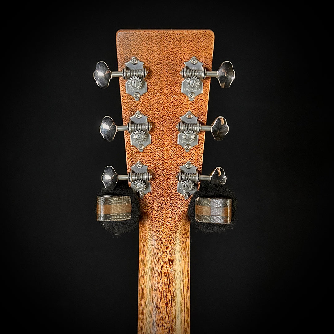 Martin Music Villa CS 18 Style, Jumbo - Bastogne Walnut