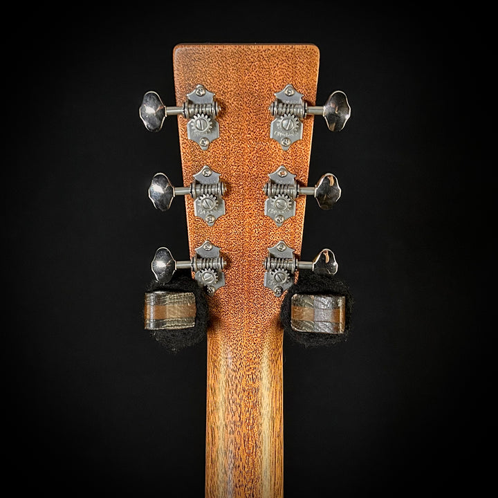 Martin Music Villa CS 18 Style, Jumbo - Bastogne Walnut