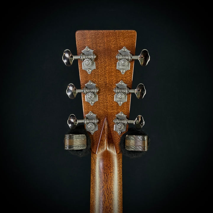 Martin Custom Shop 28 Style, Dreadnought Short Scale 1 3/4"