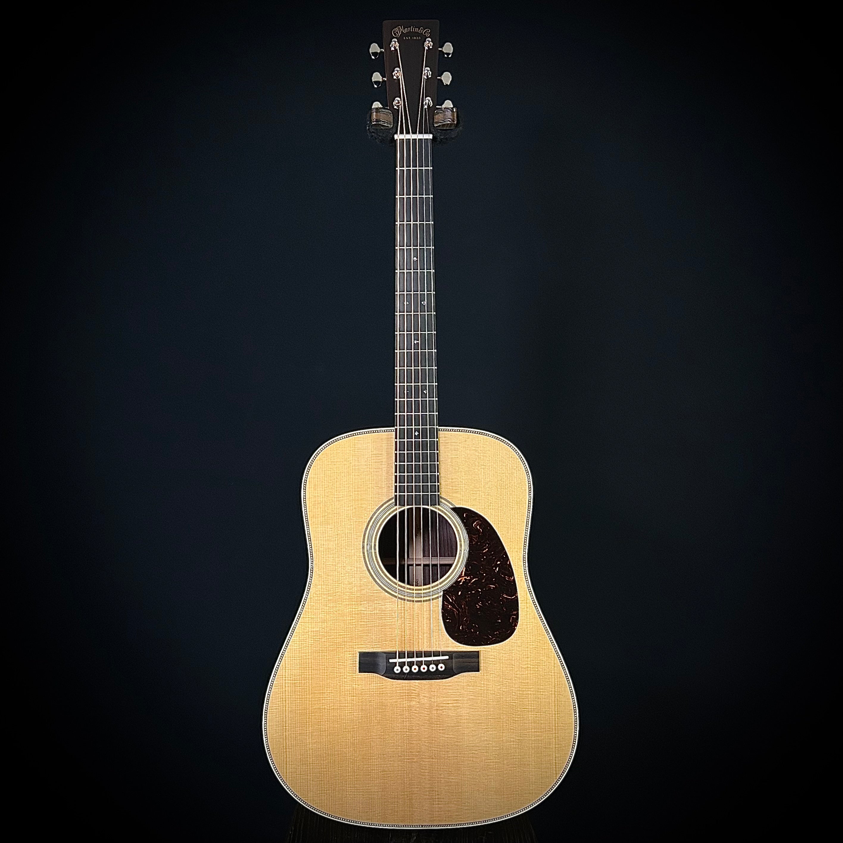 マーティン　HD28 Martin Martin HD-28 Acoustic Guitar | Martin Guitar