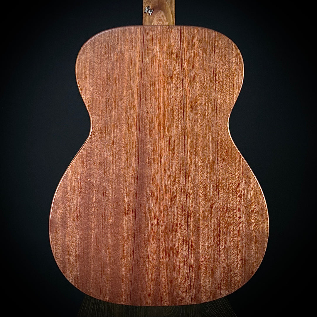Martin 000-JRE Sapele - New For 2025