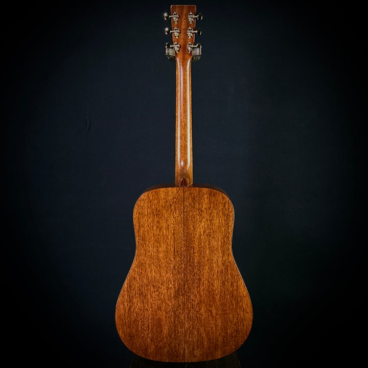 Martin D-18 - Modern Deluxe