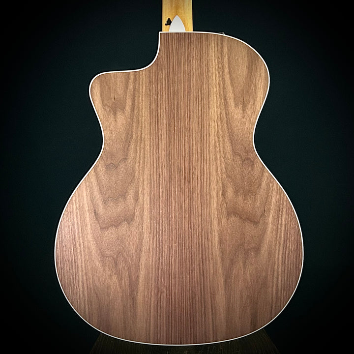 Taylor 214ce - Walnut