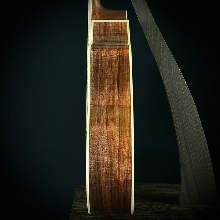 Eastman AC422CE LTD - KOA