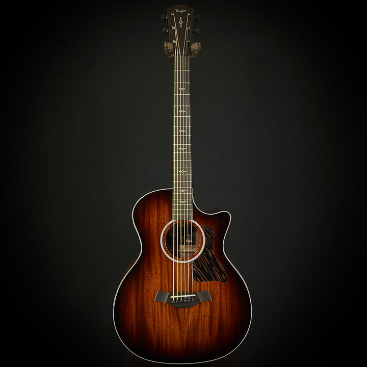 Taylor MV Custom Baritone-6 - Grand Auditorium