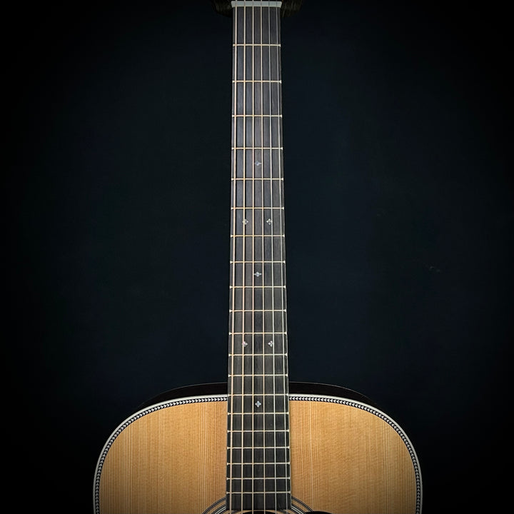 Martin D-28 Modern Deluxe