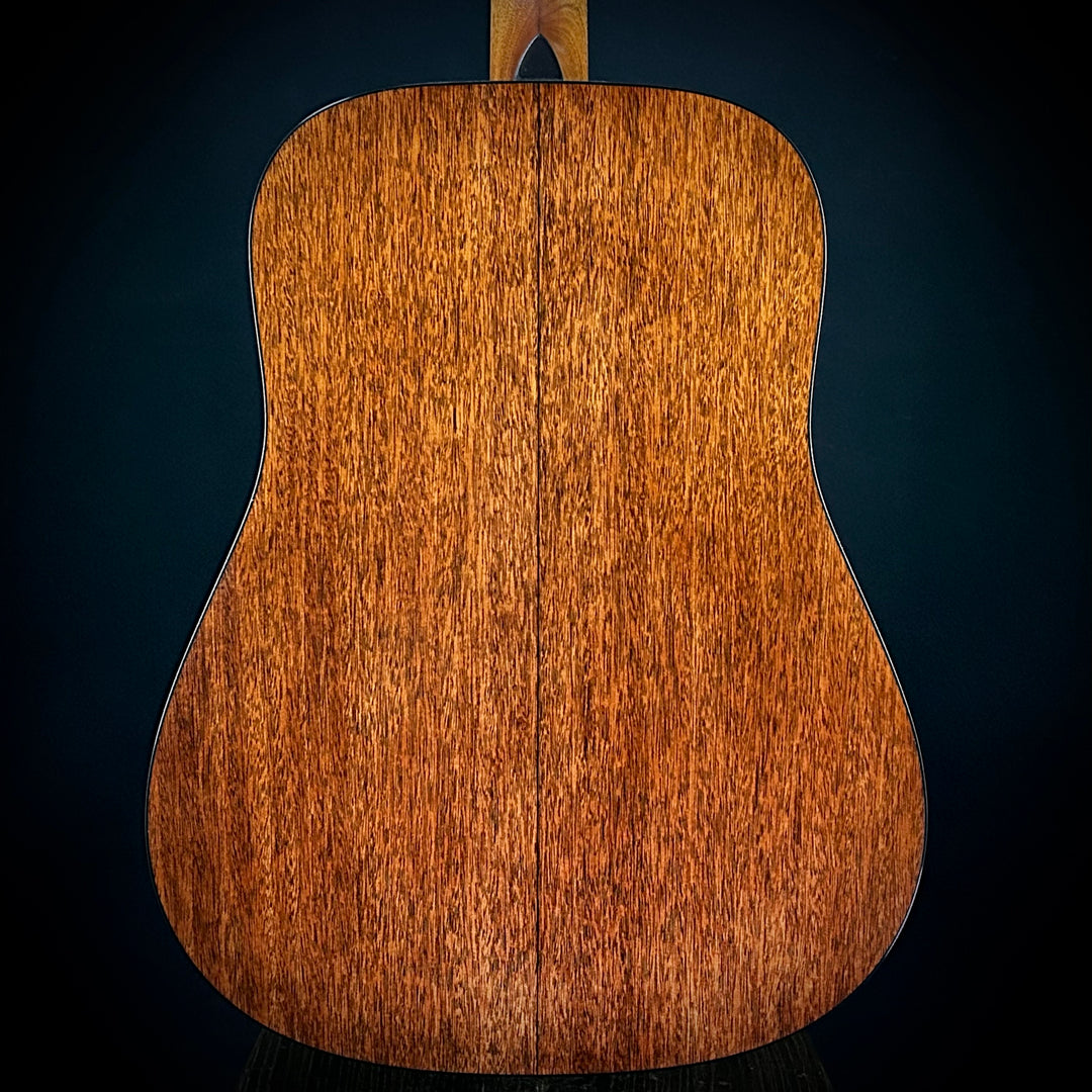 Martin D-18