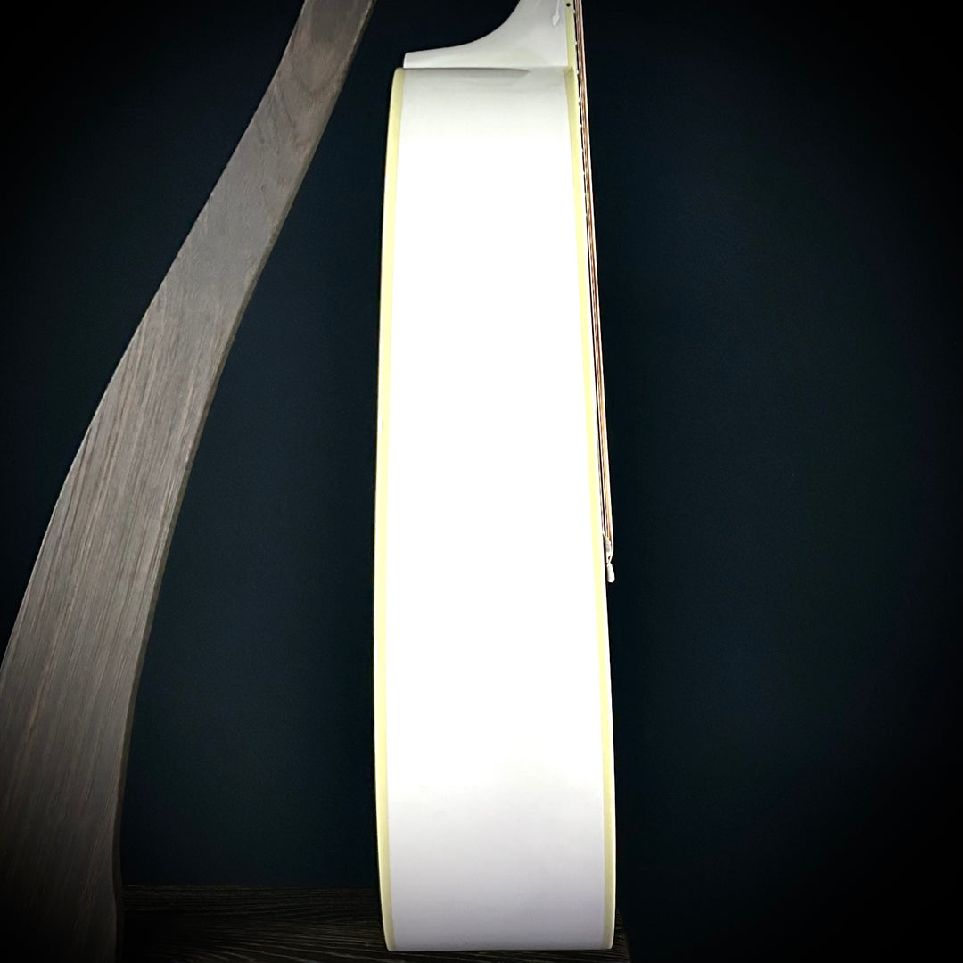 Gibson Hummingbird Maple - Alpine White