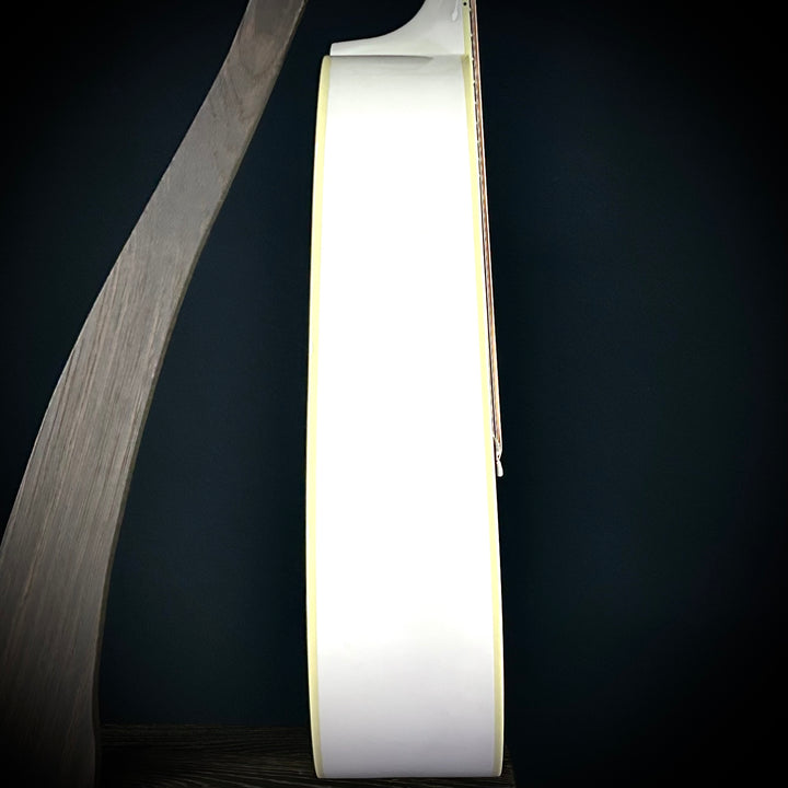 Gibson Hummingbird Maple - Alpine White