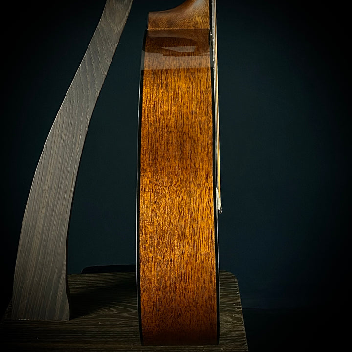 Martin D-18