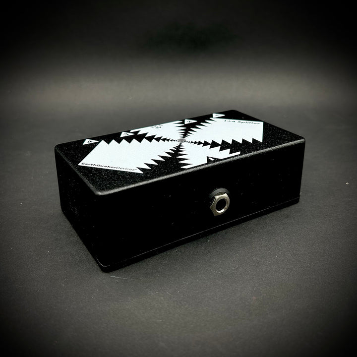 EarthQuaker Devices One to Four Splitter