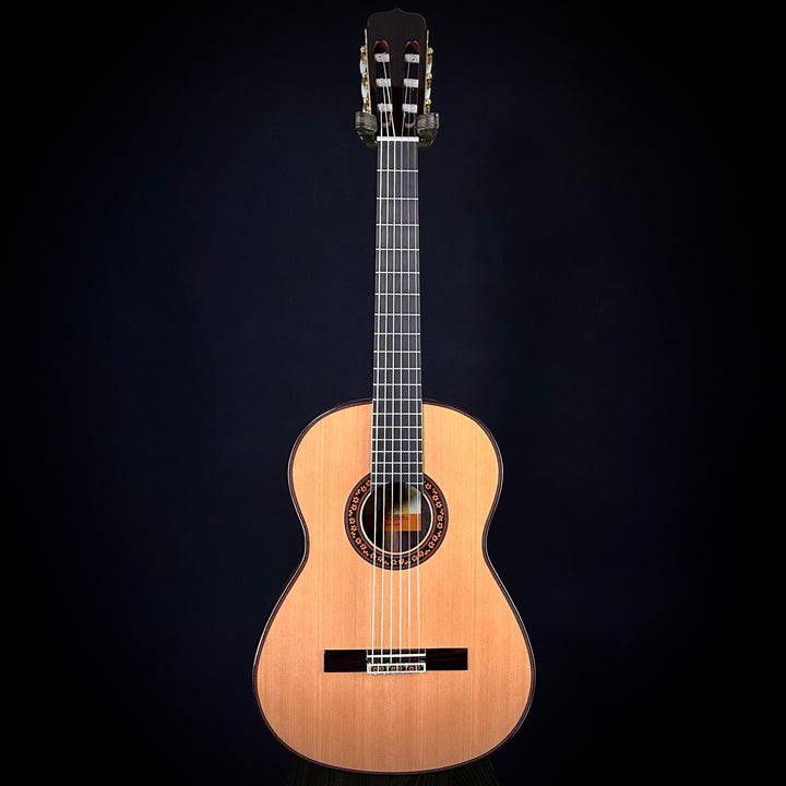 Ramirez Estudio 140 - Cedar Top Classical Guitar
