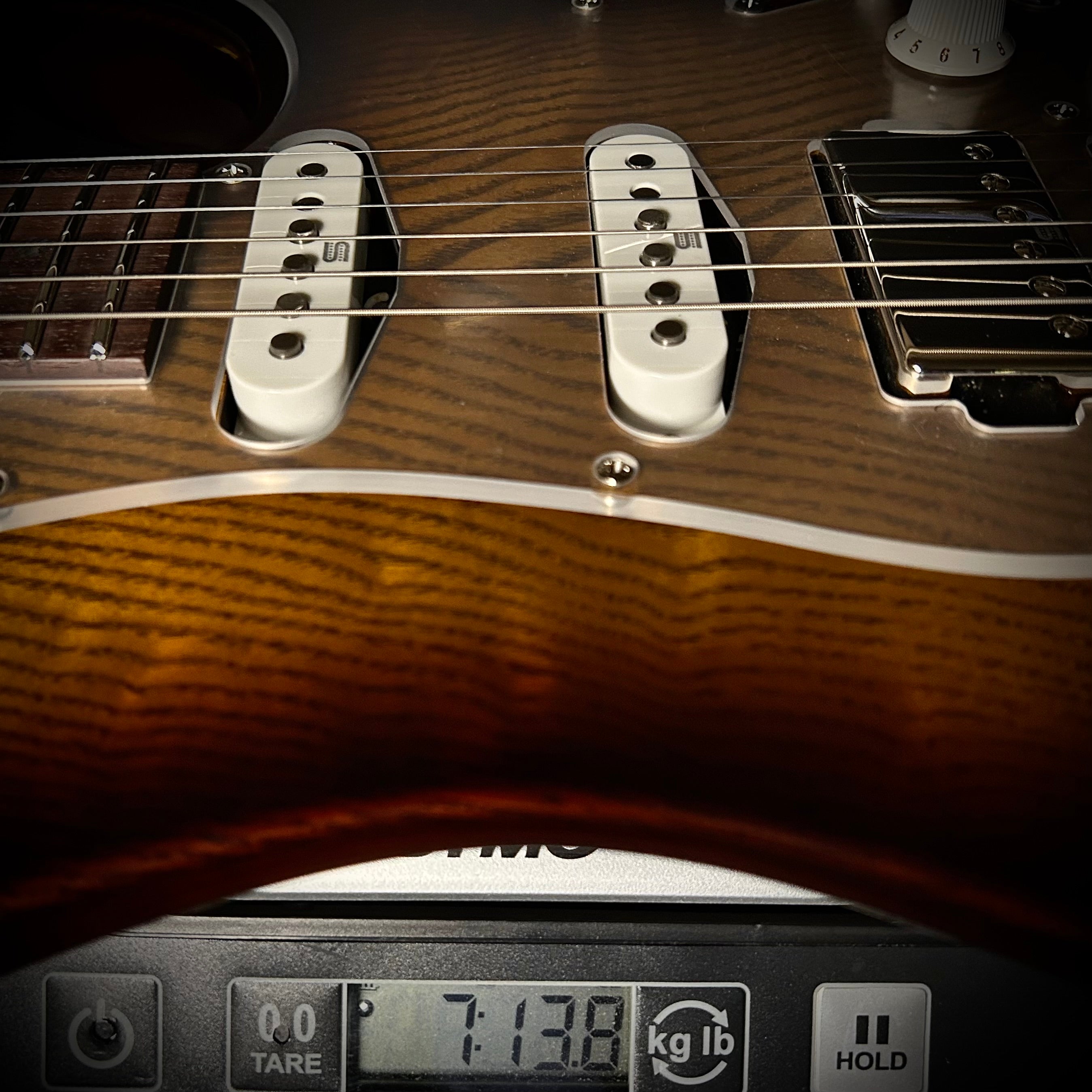 Ibanez AZ2204NJA Prestige – Music Villa MT