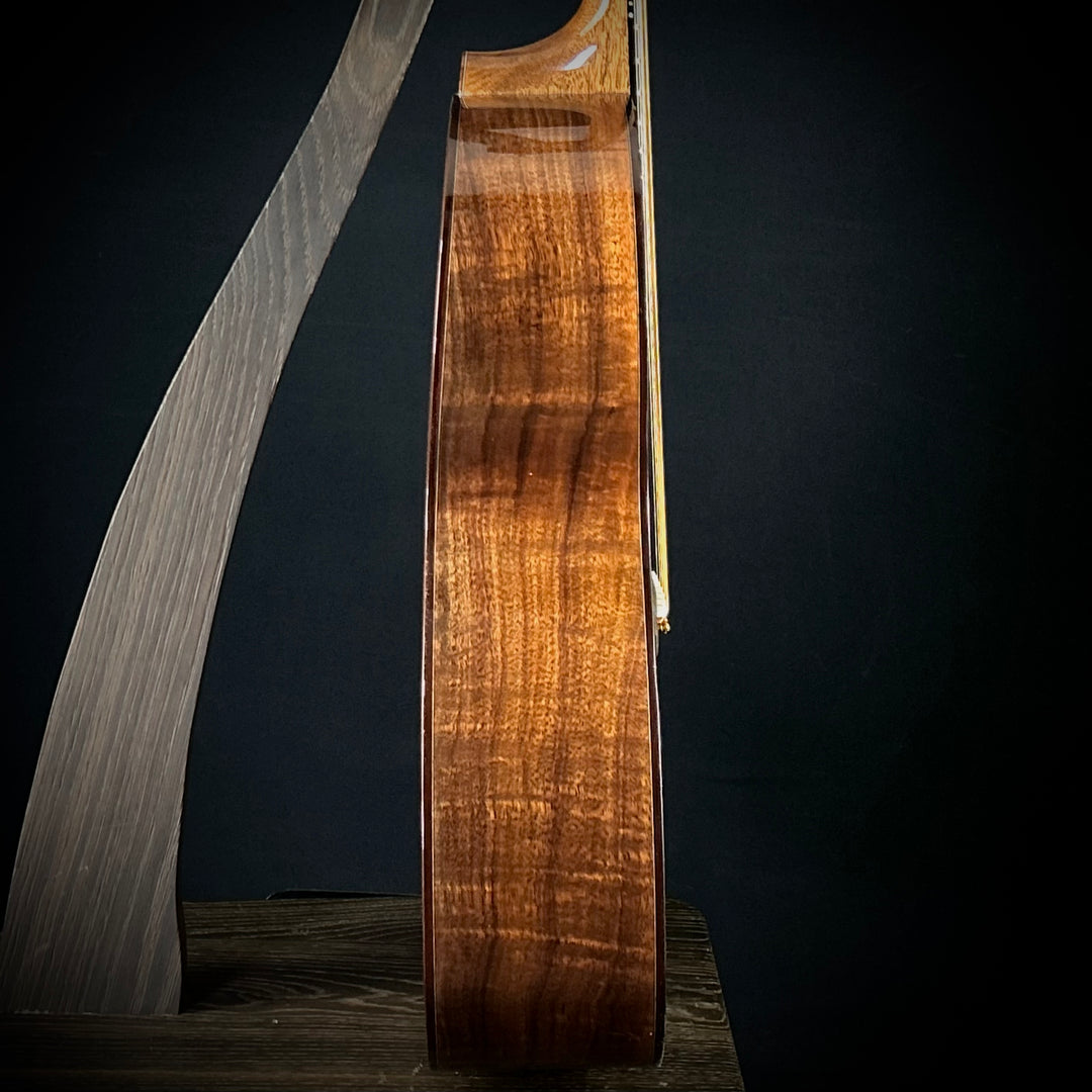Martin 0’ahu K-42 Hibiscus