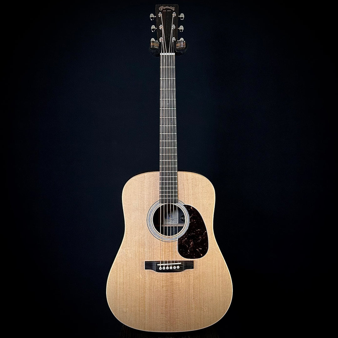 Martin D-X2E Billy Strings