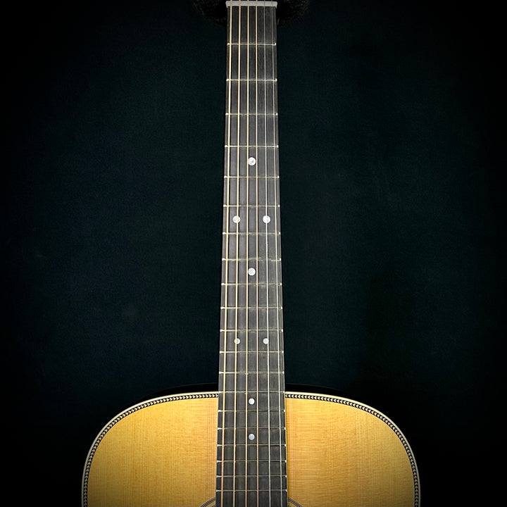 Martin Custom Shop 28 Style, Dreadnought Short Scale 1 3/4"