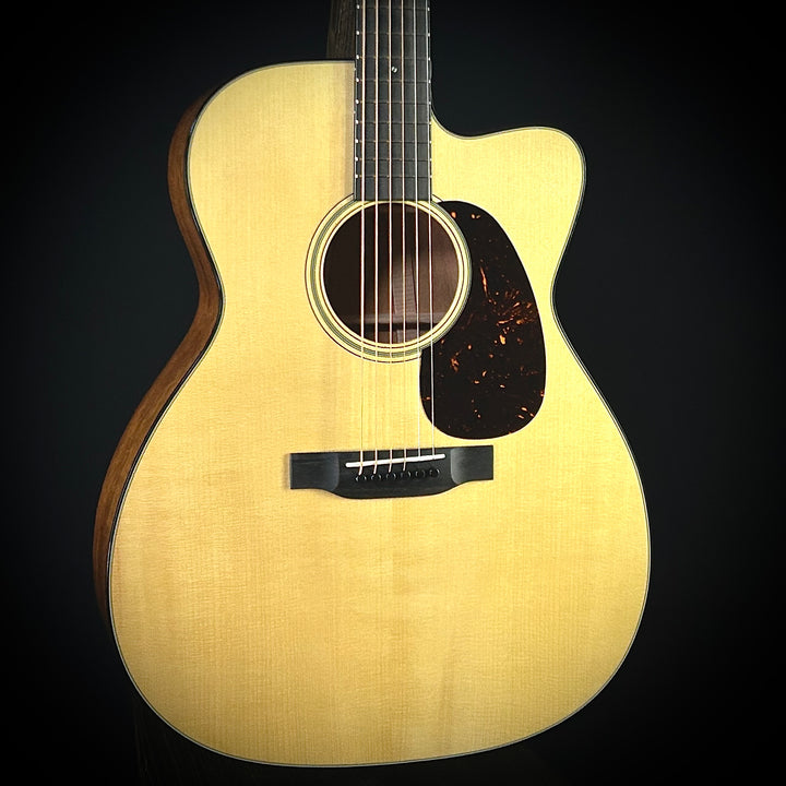 Martin Custom Shop 18 style, "0000" Short Scale - Cutaway
