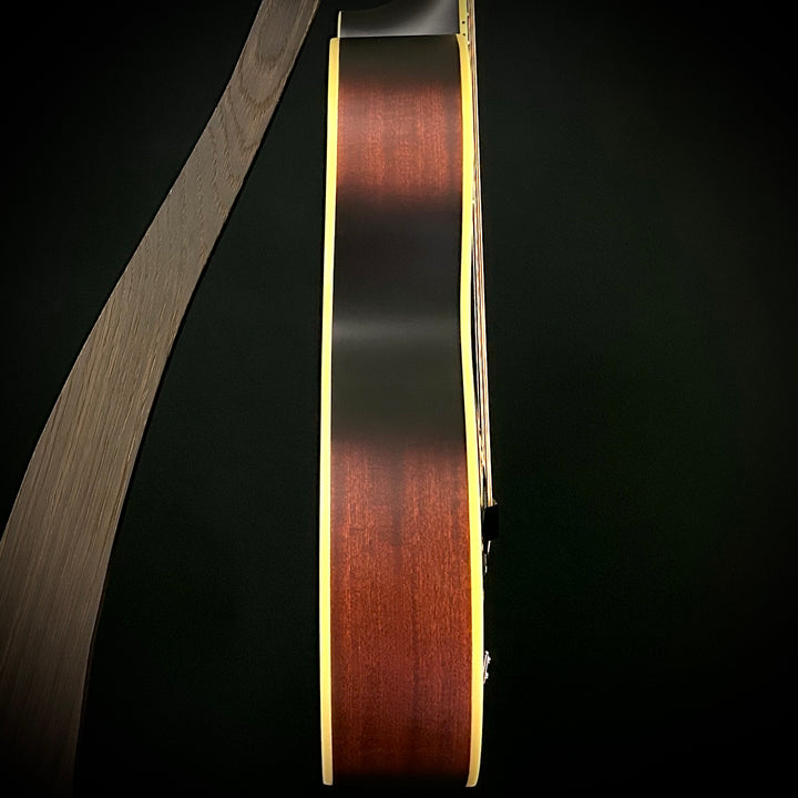 Gretsch G9220 Bobtail™ Round-Neck Resonator Guitar