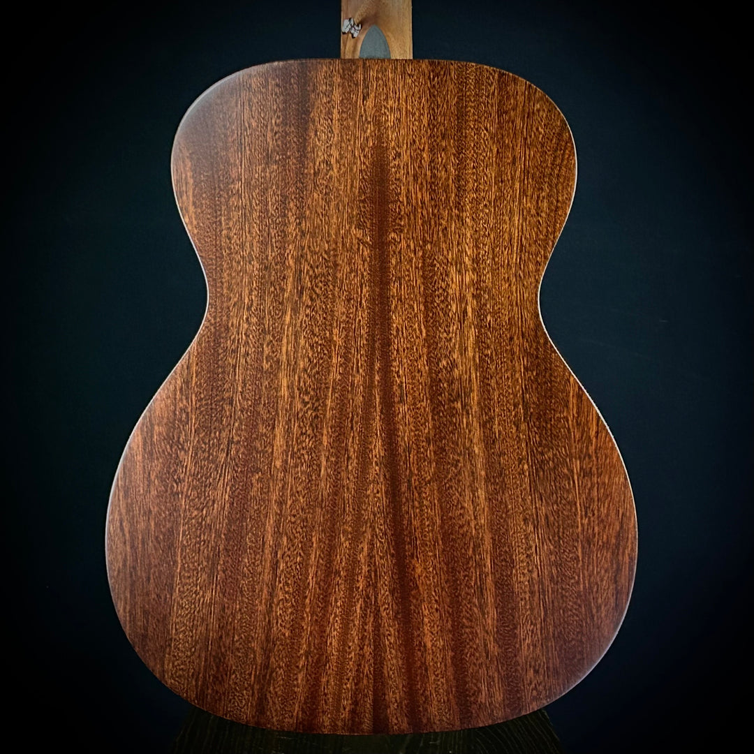 Martin 000-10E Retro
