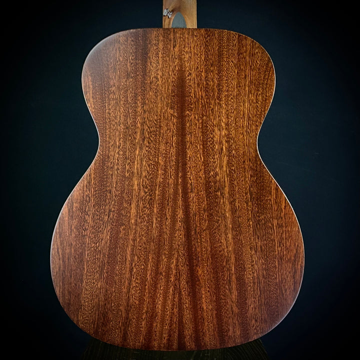 Martin 000-10E Retro