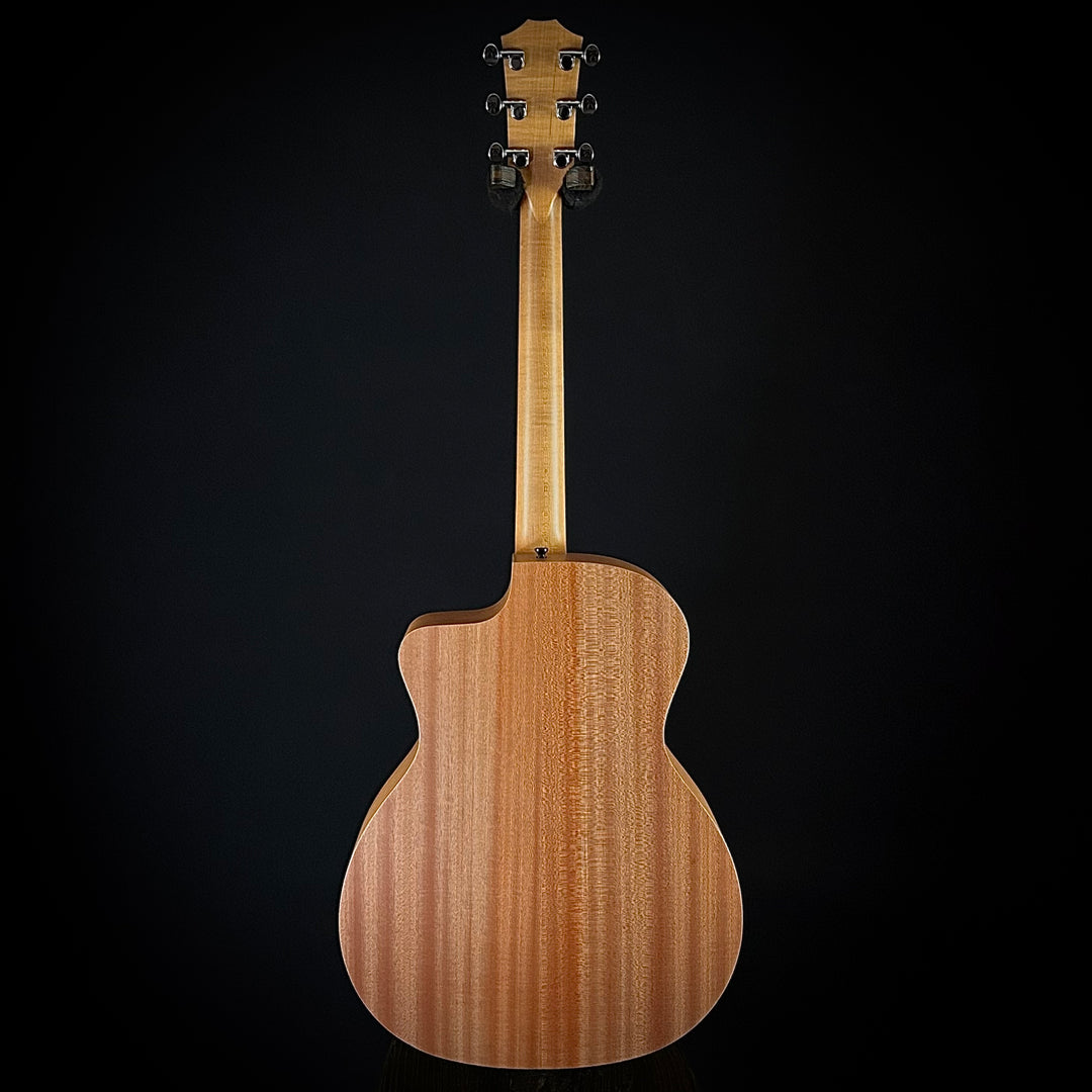 Taylor 24CE - Mahogany Top